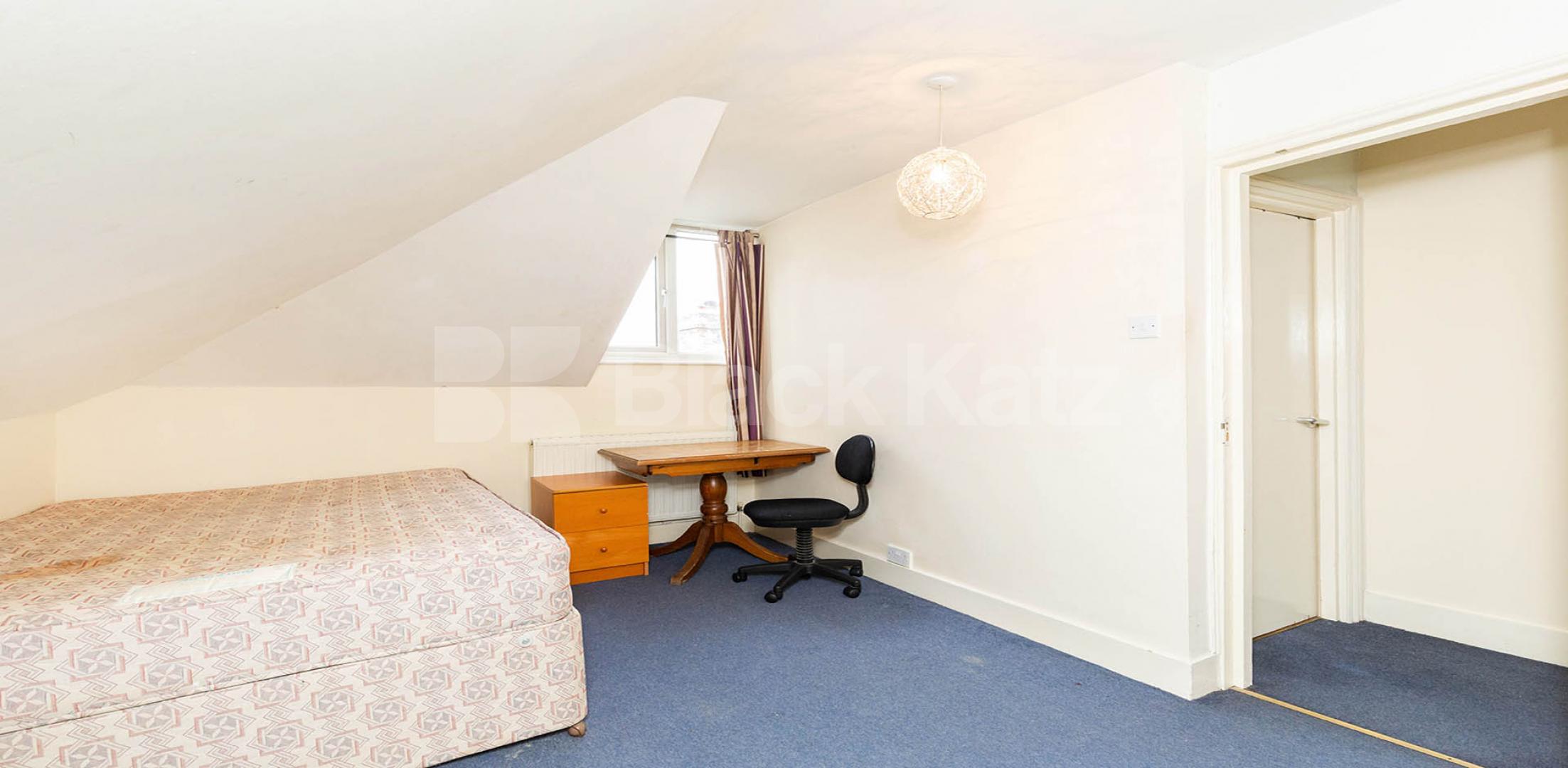 			3 Bedroom, 1 bath, 1 reception Flat			 Brecknock Road, Tufnell Park